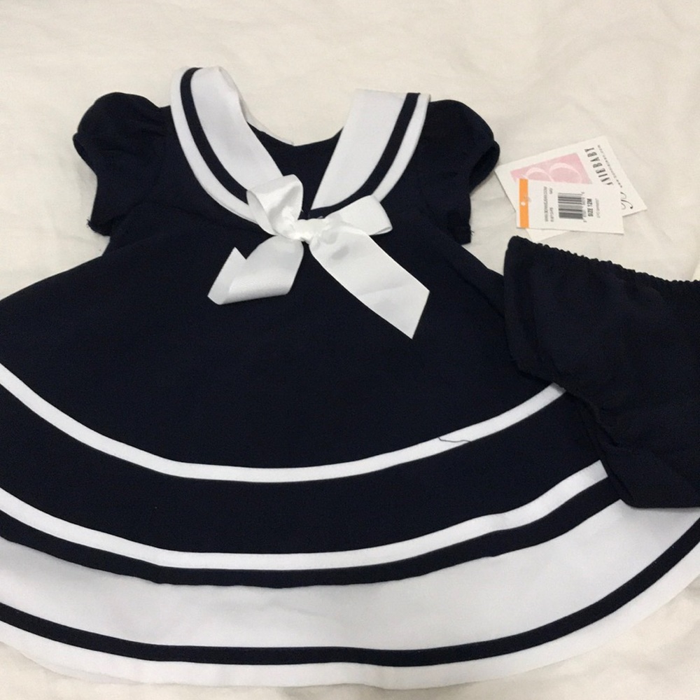 🎉🎉BNWT Navy and white Sailor Dress—12mo